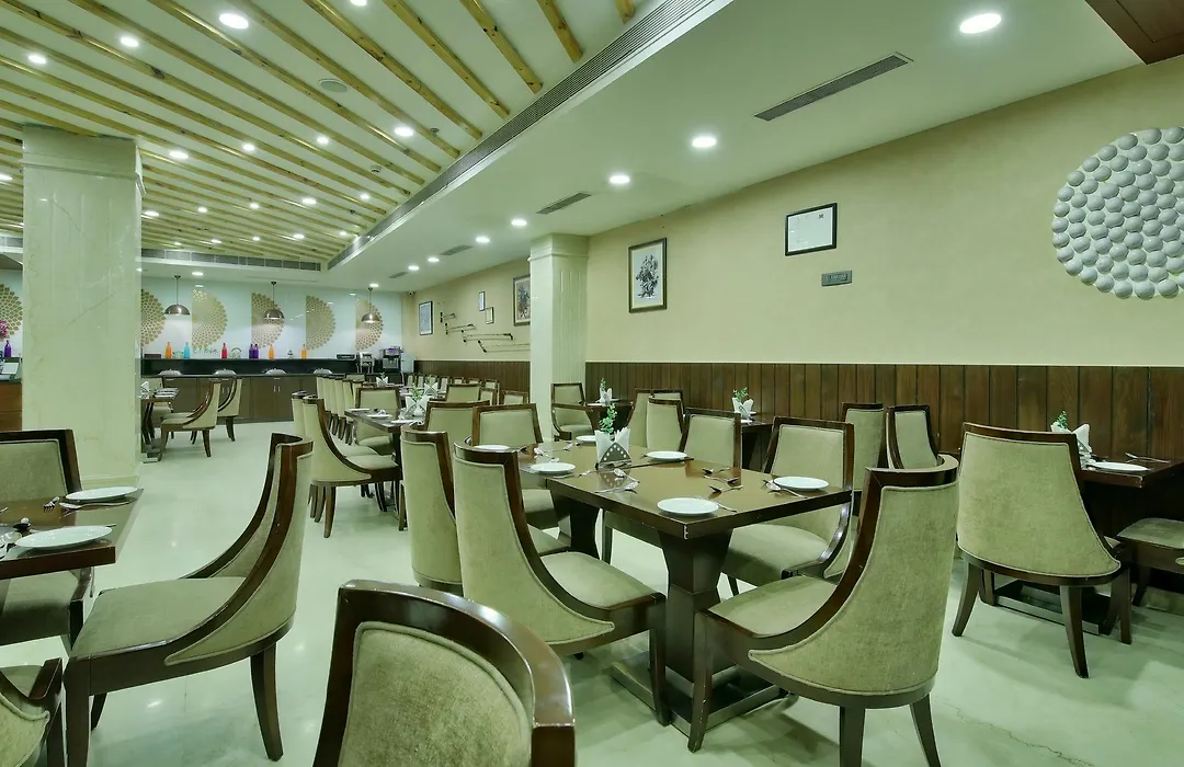 Polo Inn & Suites-1